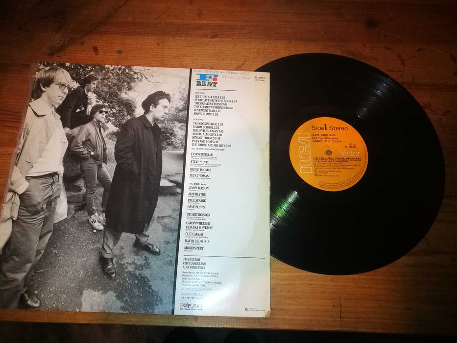 ELVIS   COSTELLO AND THE Attractions - Punch The   Clock LP