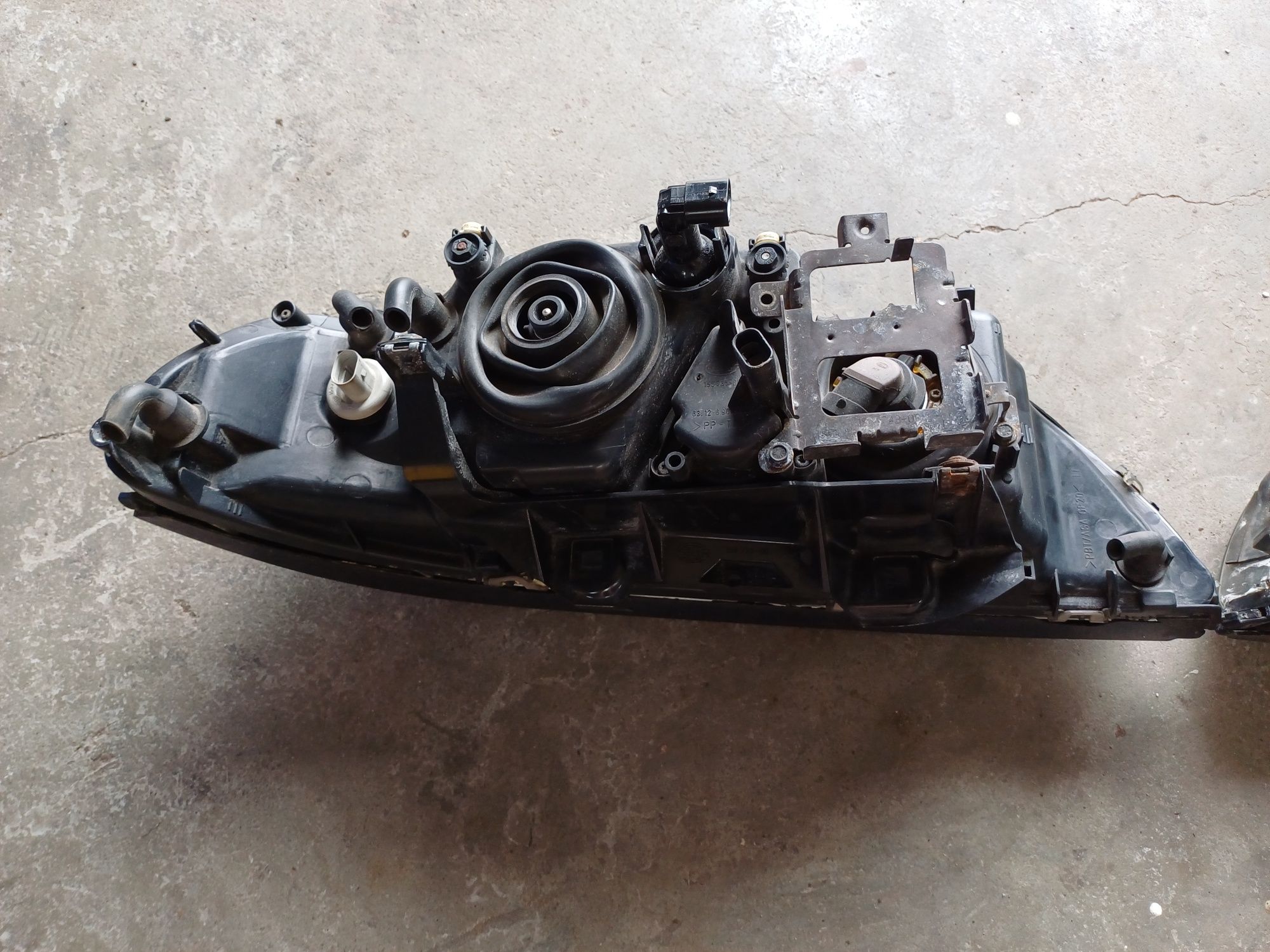 Reflektor Reflektory Lampy Bmw E39 Lift Xenon