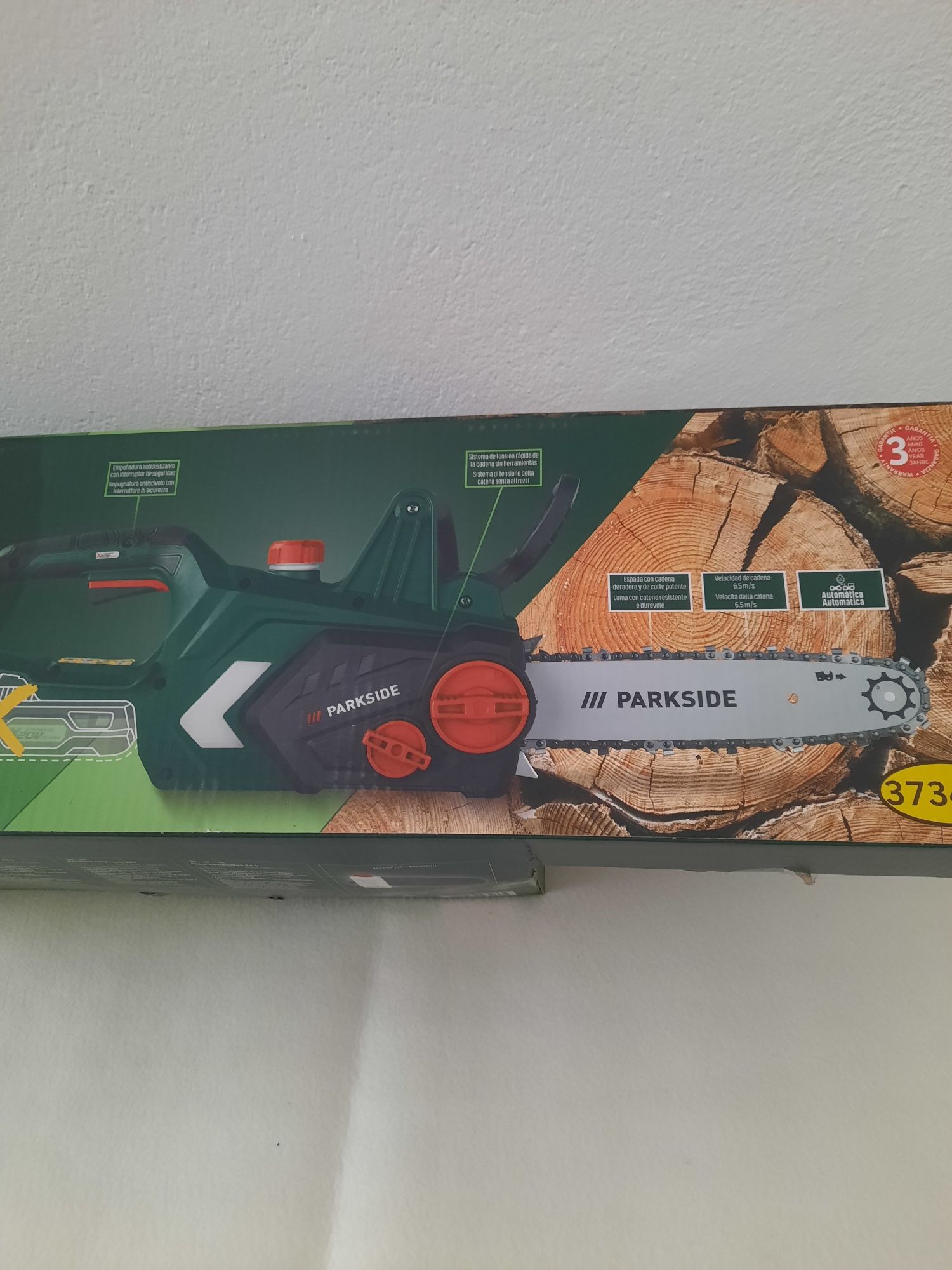Motoserra marca PARKSIDE, com bateria incluída