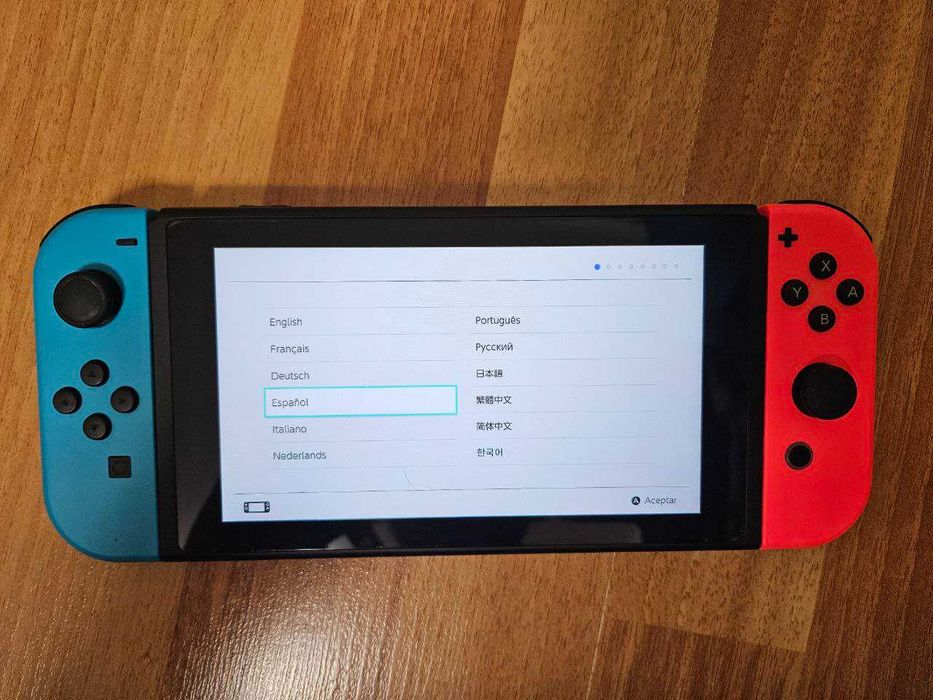 Nintendo Switch. Зарядна док-станція + контролери Hori - в подарунок