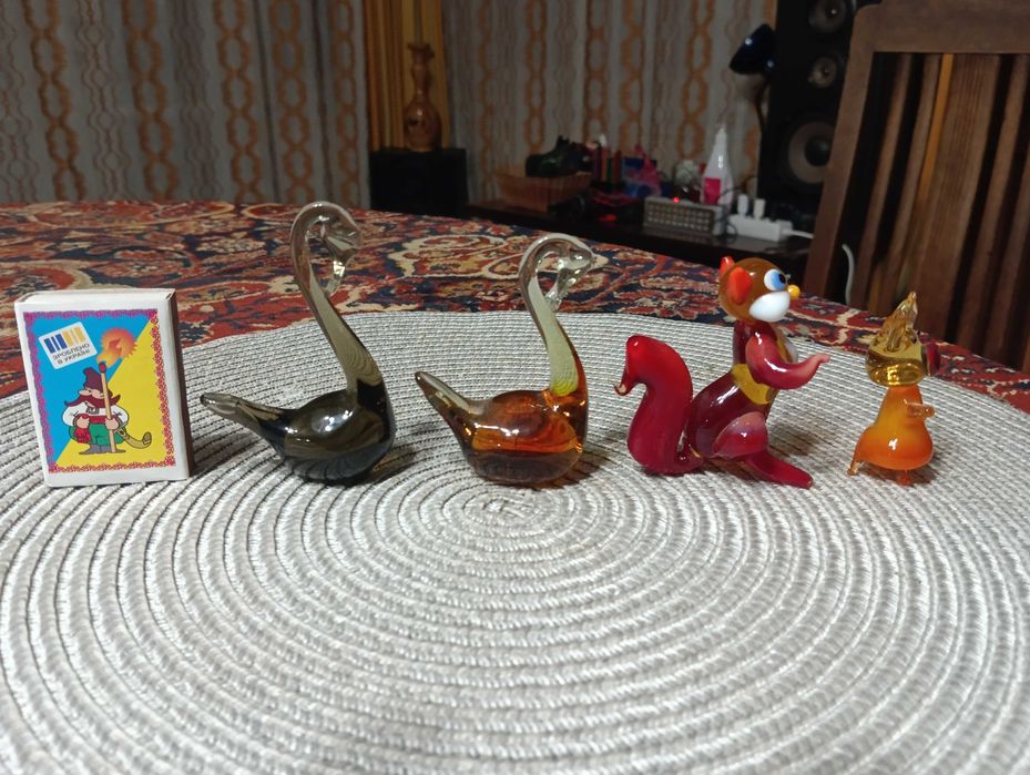 коллекционные сувенирные стеклянные фигурки 4 штуки =одним лотом