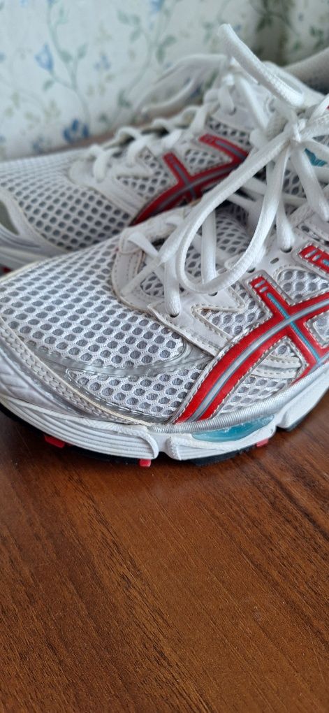 Кросівки asics ОРИГІНАЛ!!!