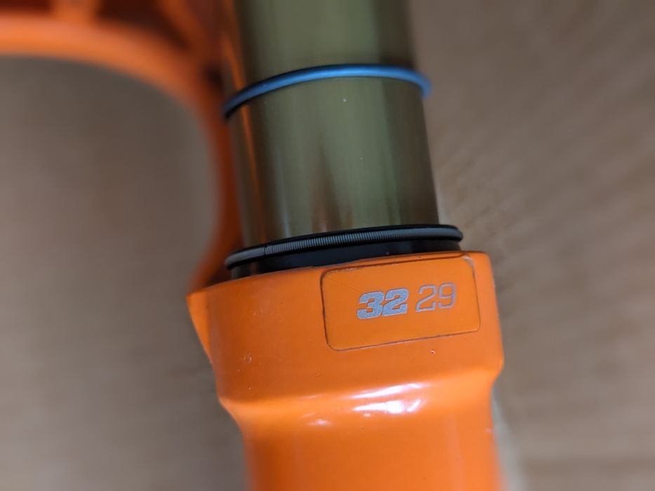 Suspensão FOX 32 SC Factory Kashima BOOST