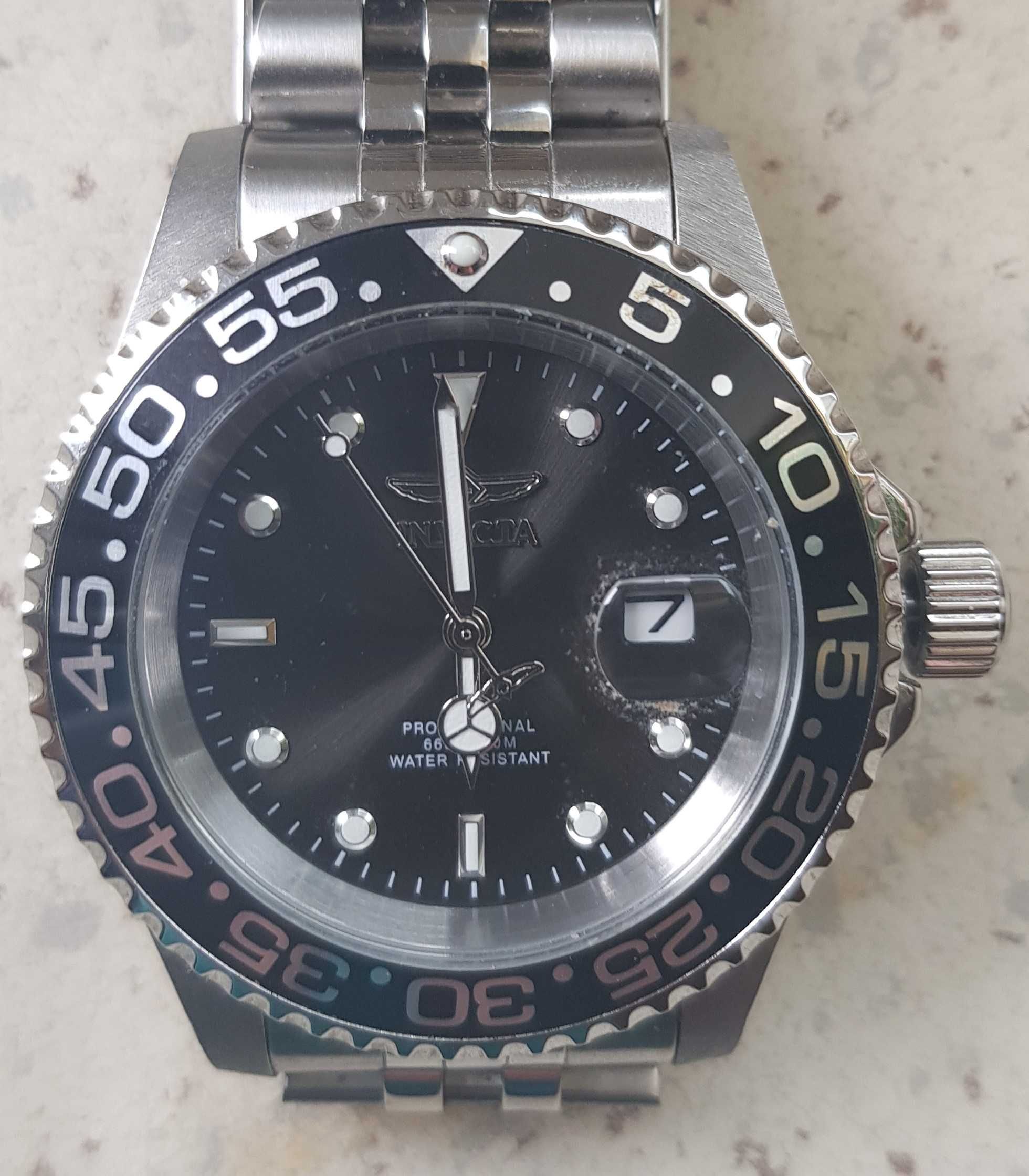 Zegarek męski Invicta Pro Diver model 34104 czarny BATMAN