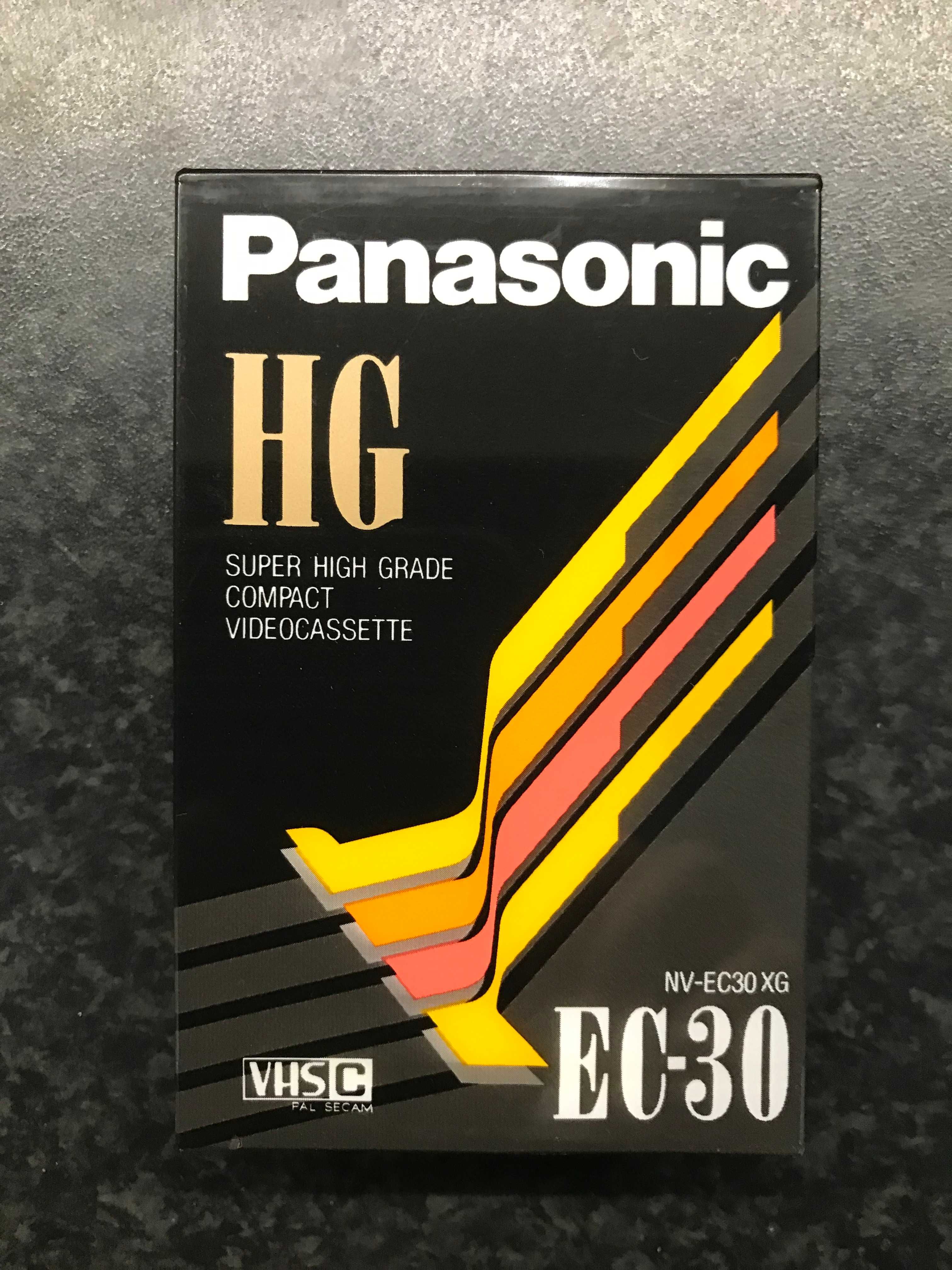 Kaseta VHS-C firmy Panasonic EC-30