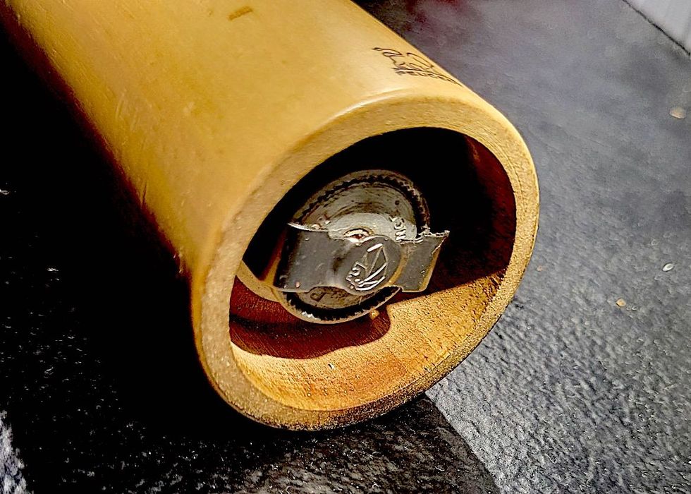 Мельница для перца Peugeot Chatel 21 см (коричневый).