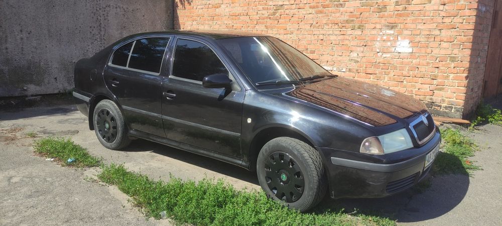 Продам шкоду Октавія тур