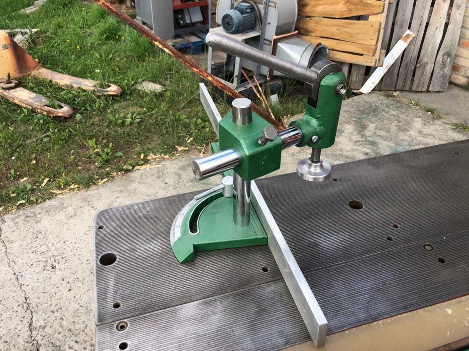 Станок деревообробний комбінований..Станок фрезерний з кареткою