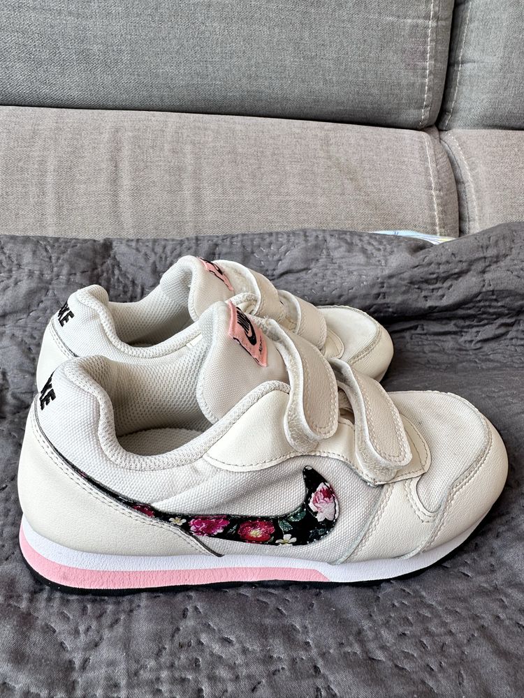 Buty sportowe Nike r.32 (20,8 cm)