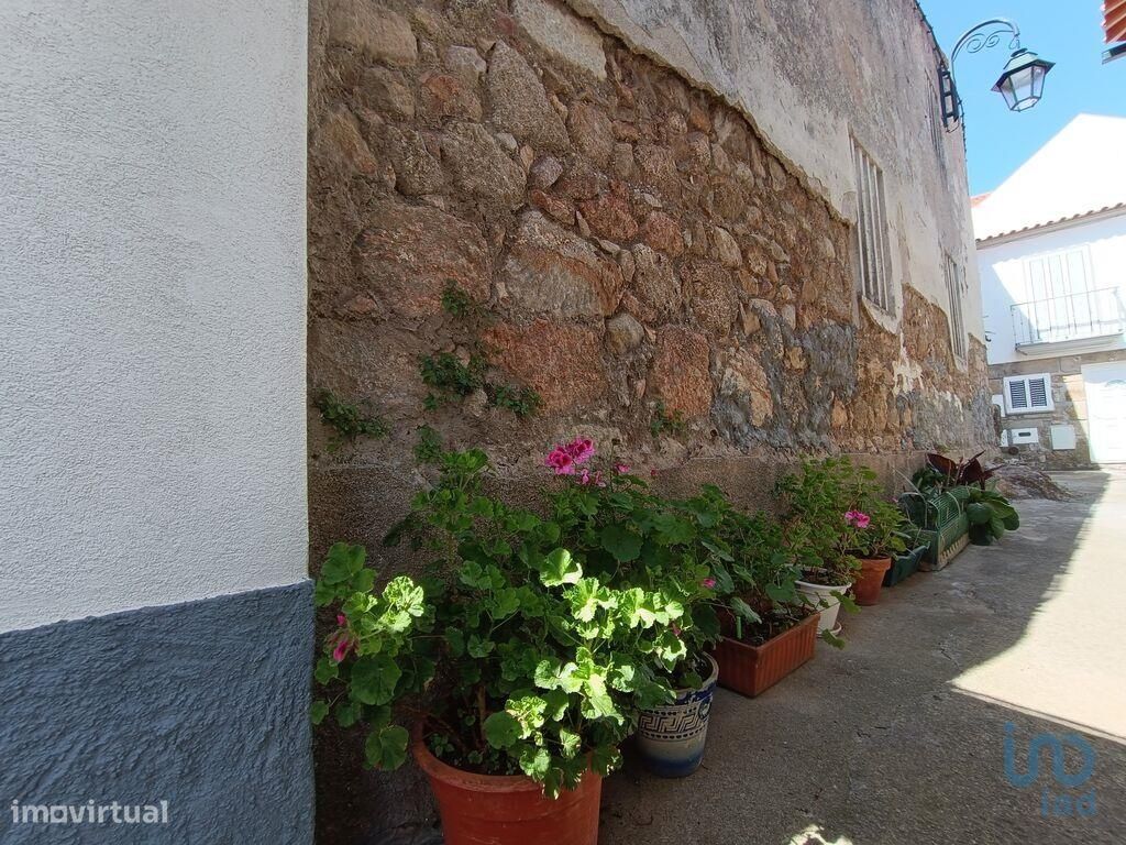 Casa em Gouveia de 177,00 m2