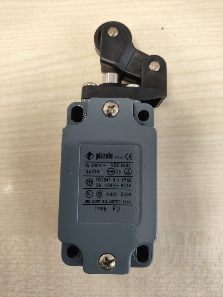 Interruptor extremo Pizzato ref. FD 502