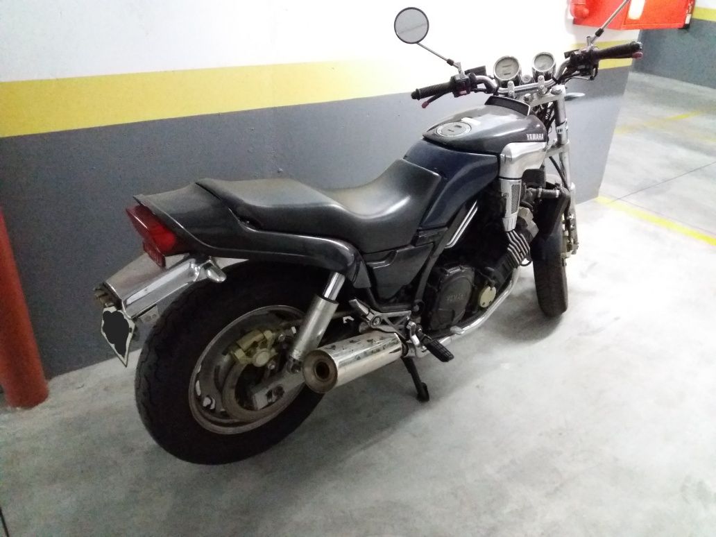 Yamanha FZX750 de 1993