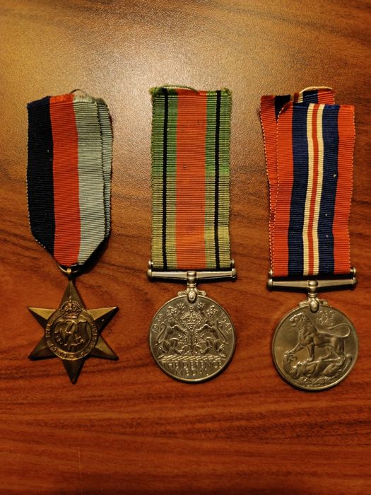Conjunto medalhas britânicas segunda guerra mundial.