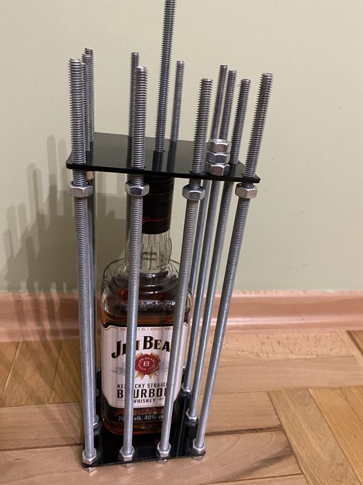 Klatka na alkohol prezent