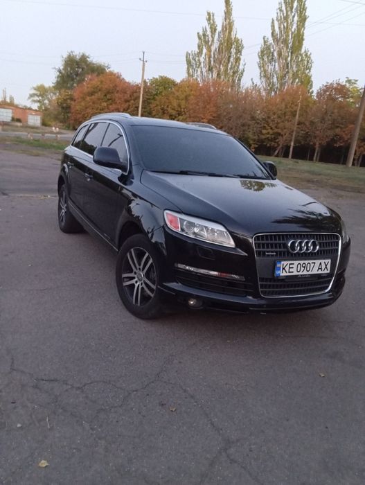 Продам Ауди q7 полный привод