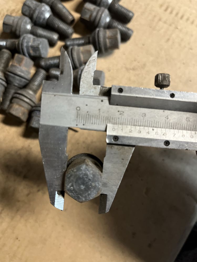 Sruby do kół RENAULT SCENIC 3 III felgi aluminiowe STALOWE