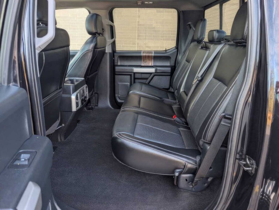 Ford F-150 Lariat      2020