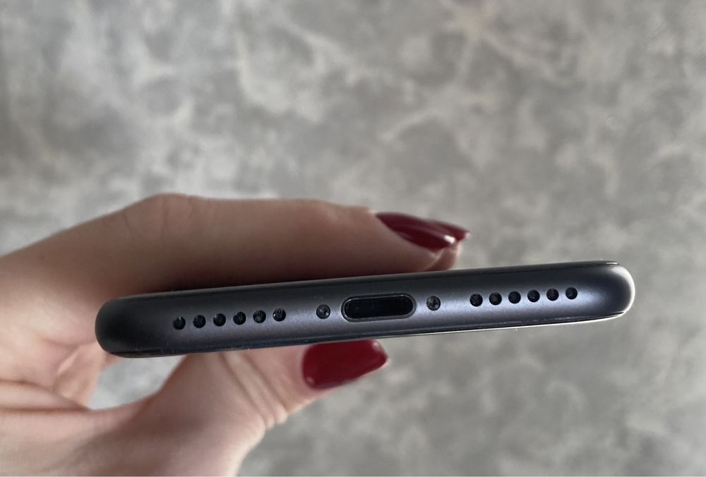 iPhone 8 64 Neverlock (Space Gray)