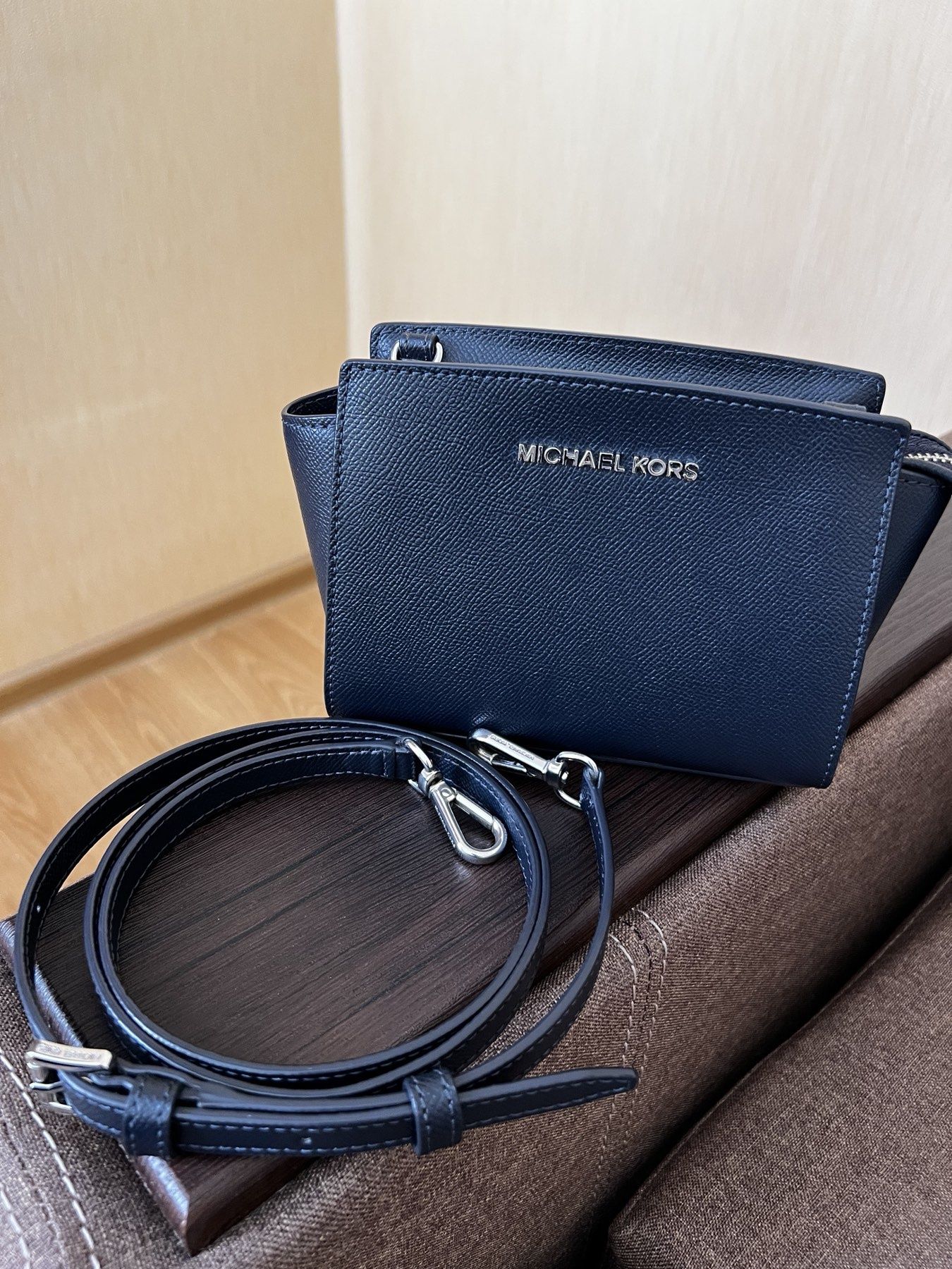 Сумка Michael Kors selma small