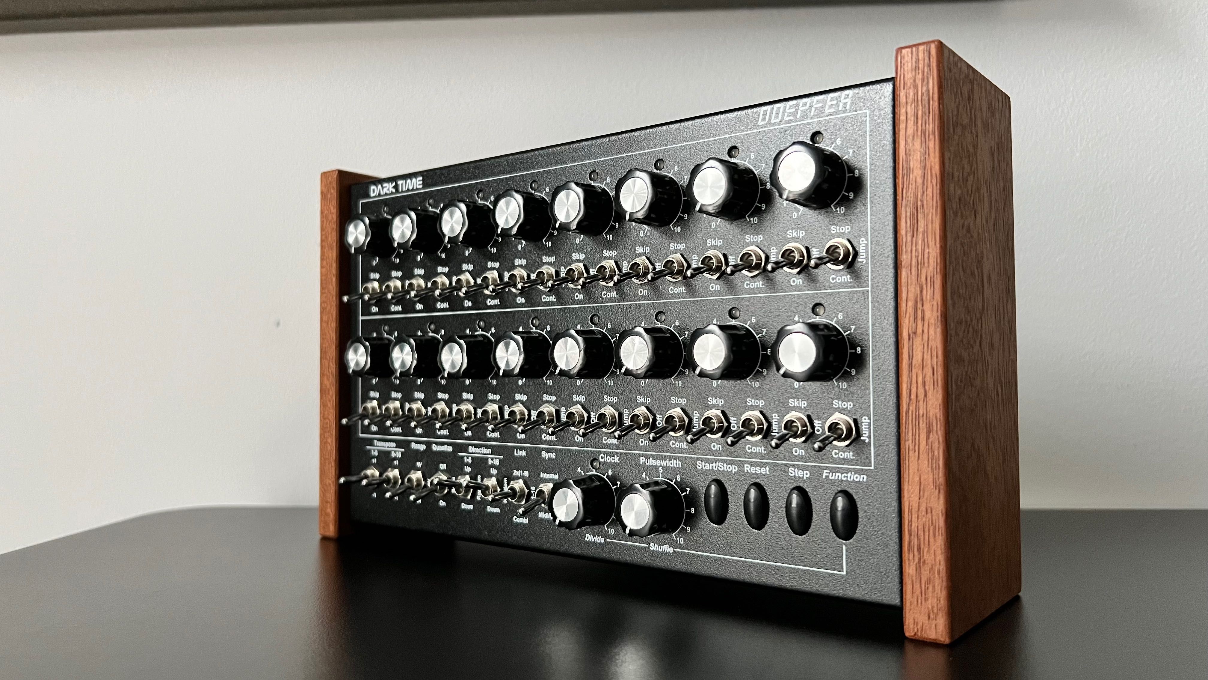 Doepfer Dark Time (Sequencer)