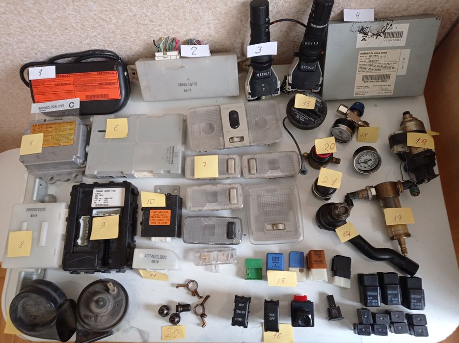 Кришка топливного бака.Запчастини.Інфініті F35.