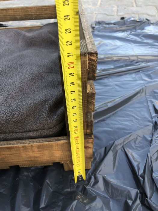 Drewniane łóżeczko dla psa/kota z poduszkom