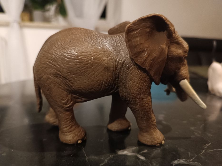 Słoń afrykański Schleich 2004