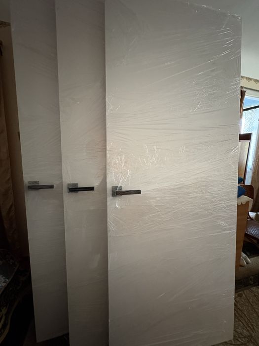 Двері білі міжкімнатні