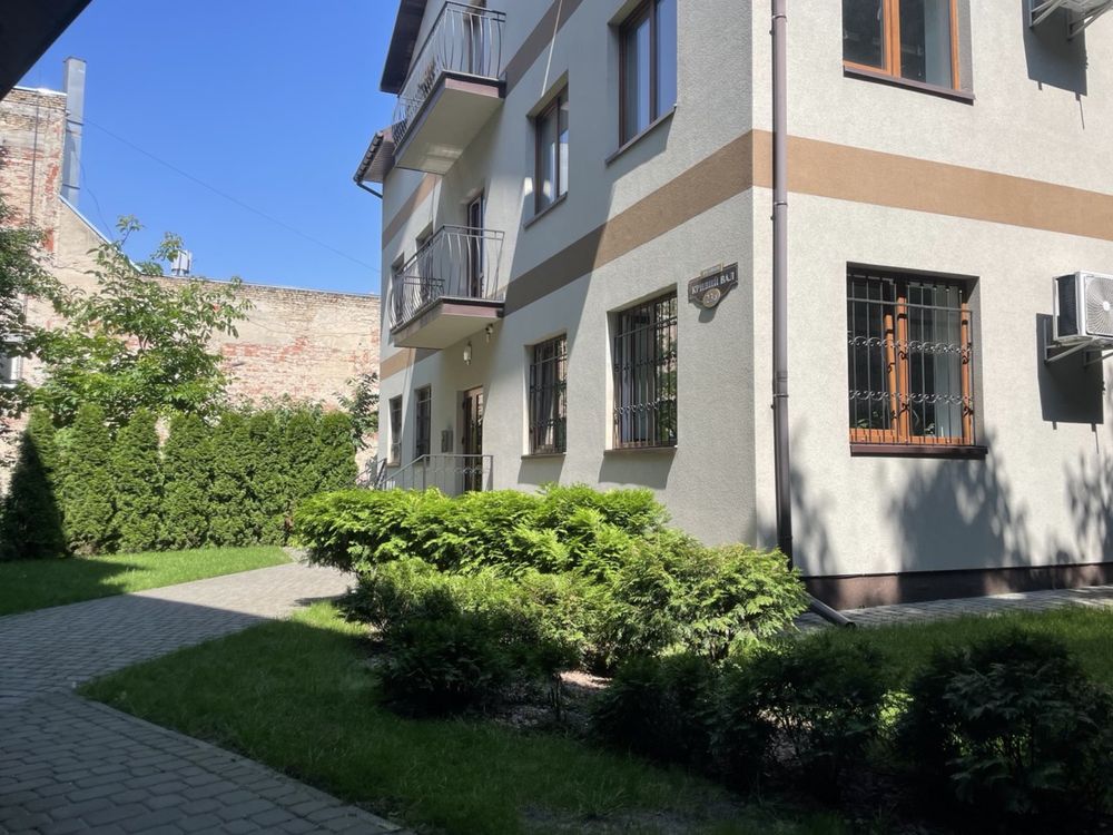 Продаж комерції преміум-класу в центрі міста.