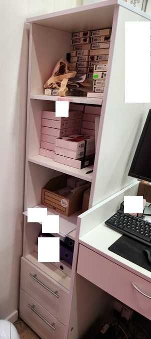 Meble do sklepu ze ścianami typu SPACEWALL do własnej aranżacji