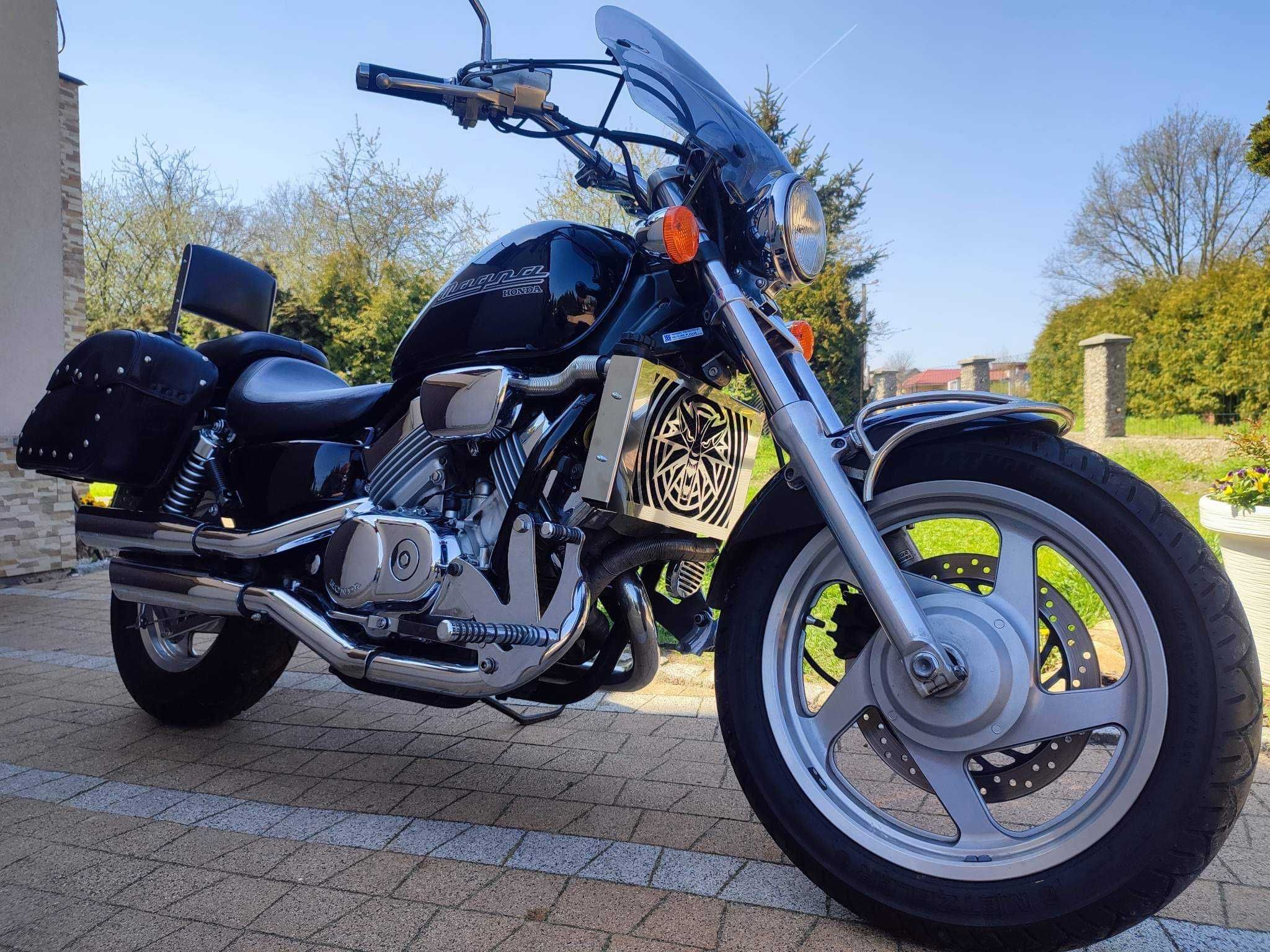 Osłona chłodnicy Honda Magna VF 750 Wiedźmin