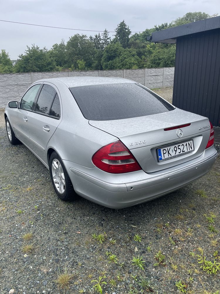 Piekna E-klasa 2 lata w kraju LPG niski przebieg 217 tys