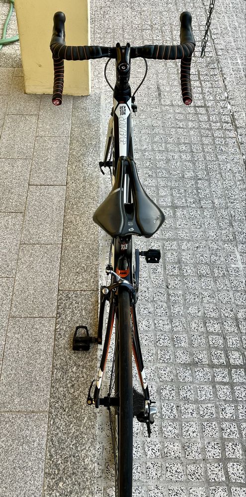 KTM Revelator Prime. Carbono.