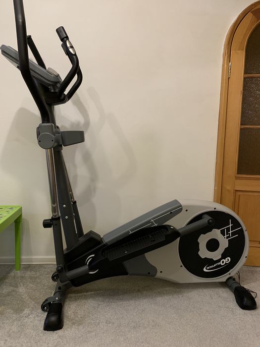 Тренажёр орбитрек