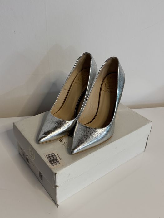 srebrne szpilki buty eleganckie czółenka Baldowski polska marka