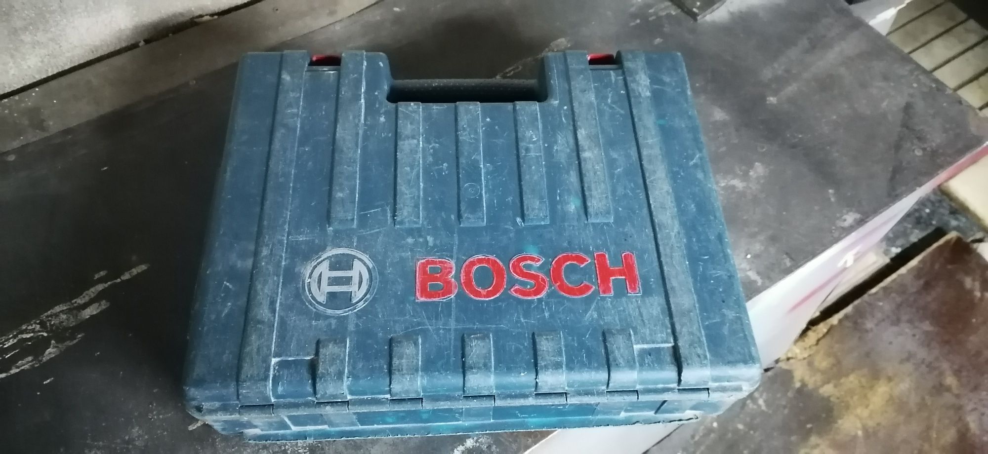 Máquina torna  da marca da Bosch 3.em.1