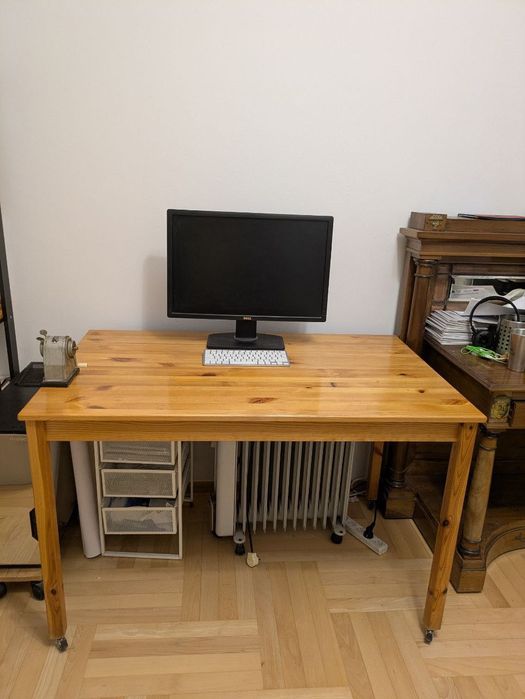 Biurko IKEA z litego drewna