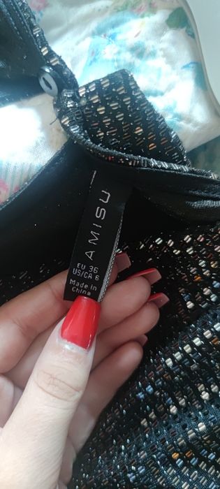 Macacão brilhante novo