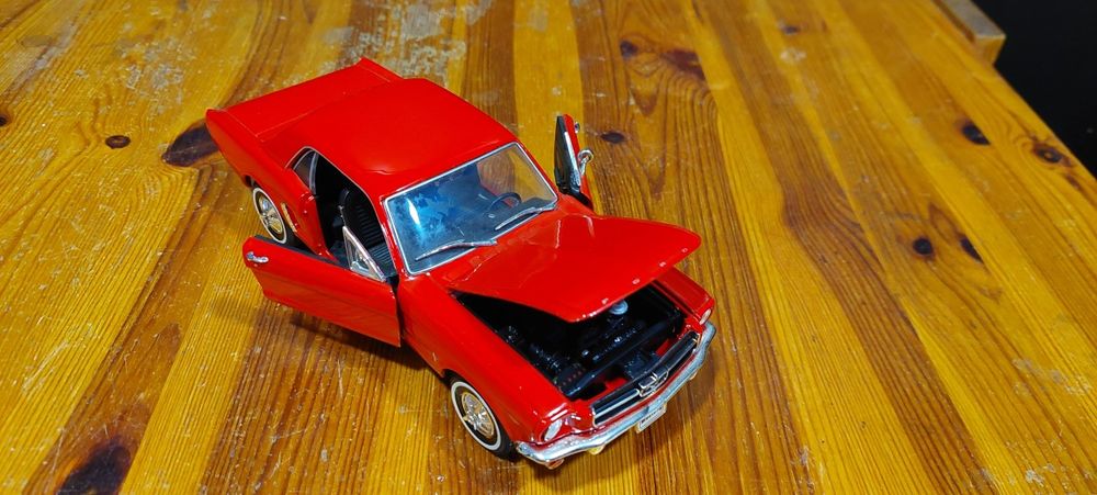Model 1:24 Ford Mustang Welly