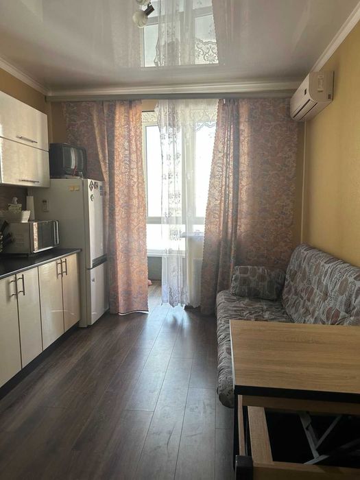 Квартира з АГВ у цегляному будинку. Можна під програми.