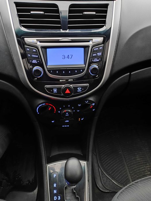 Hyundai Accent 2012 г. 1.4 газ/бенз. АКПП.Отличное состояние