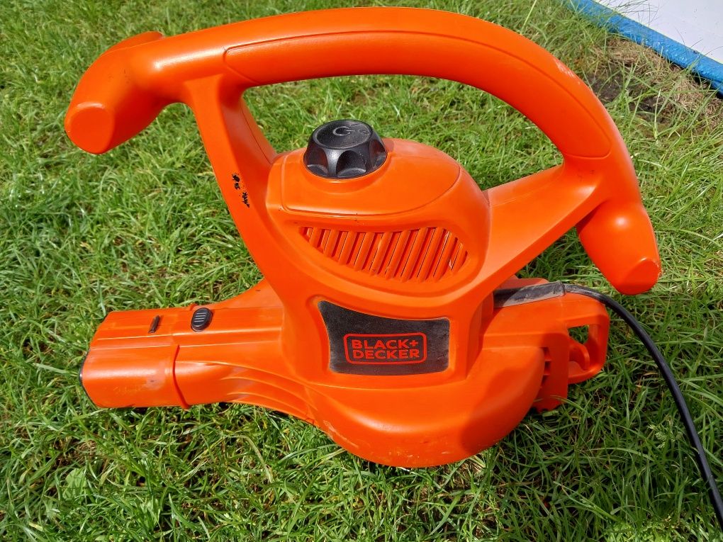 Dmuchawa elektryczna Black Decker 2500 w