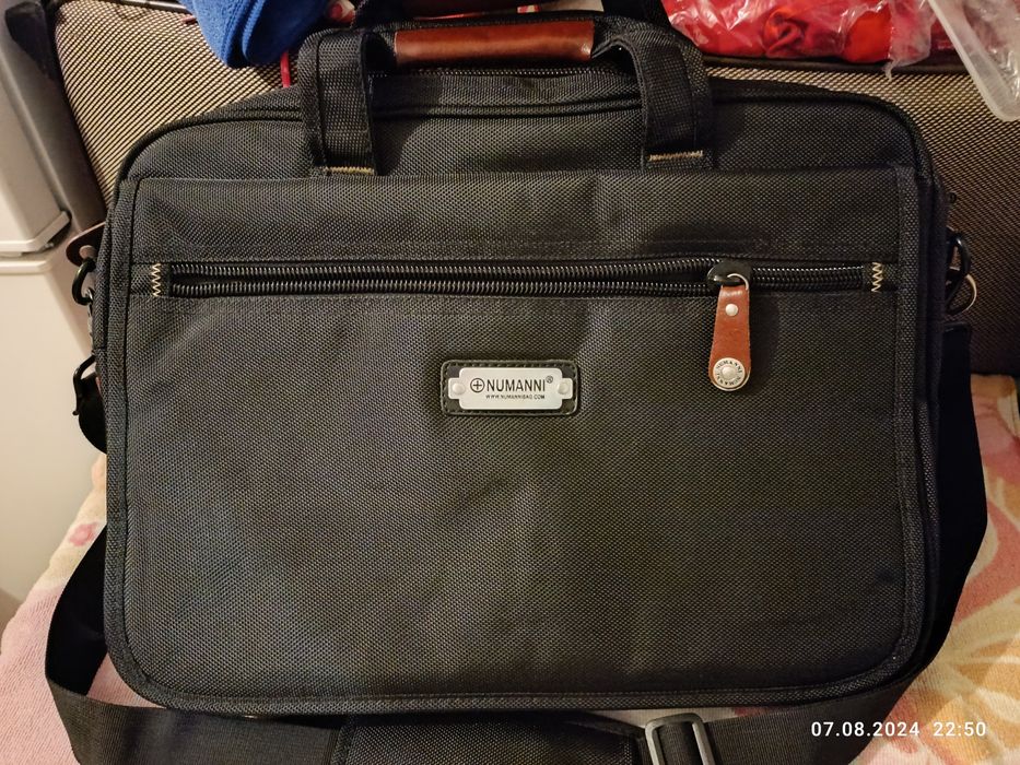 Продам сумку для ноутбука