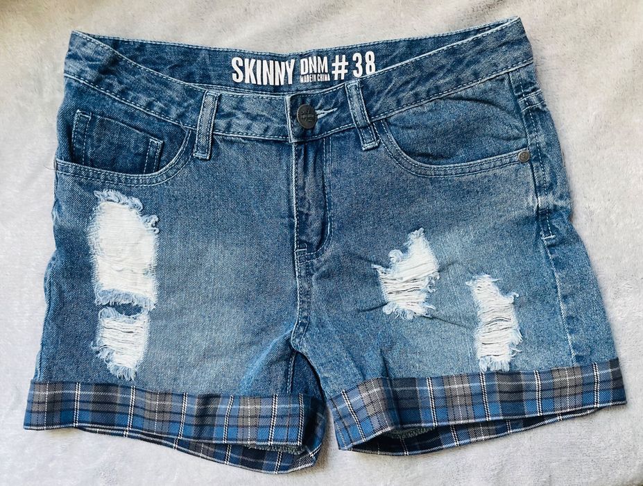 Krótkie jeansowe spodenki rozm. 38 (M), szorty damskie, skinny
