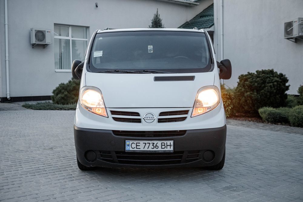 Opel Vivaro Long Пасажир 8+1