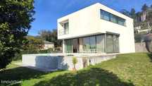 Moradia individual T3+1, com piscina, em Amares