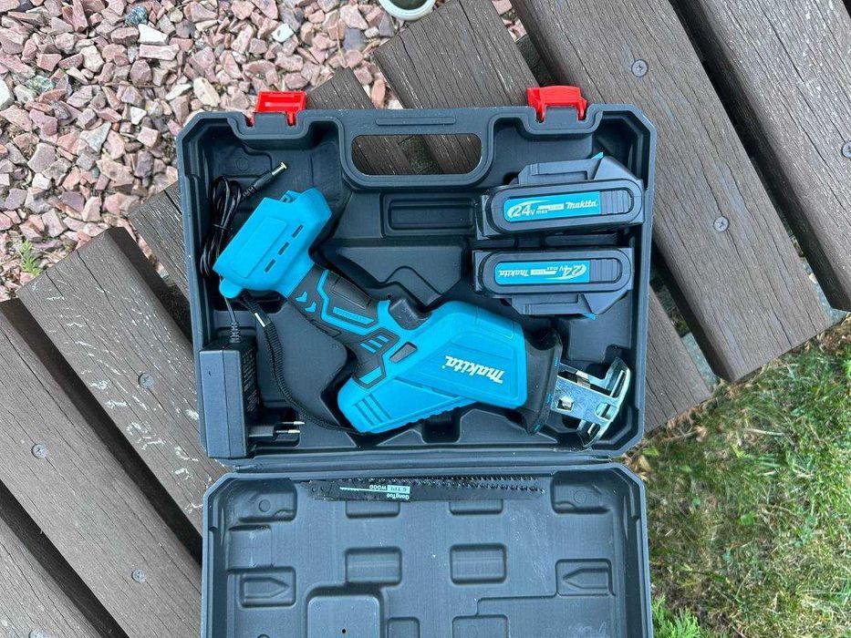 Акумуляторная пилка Makita +2 акб +кейс. Аккумуляторная сабельная пила