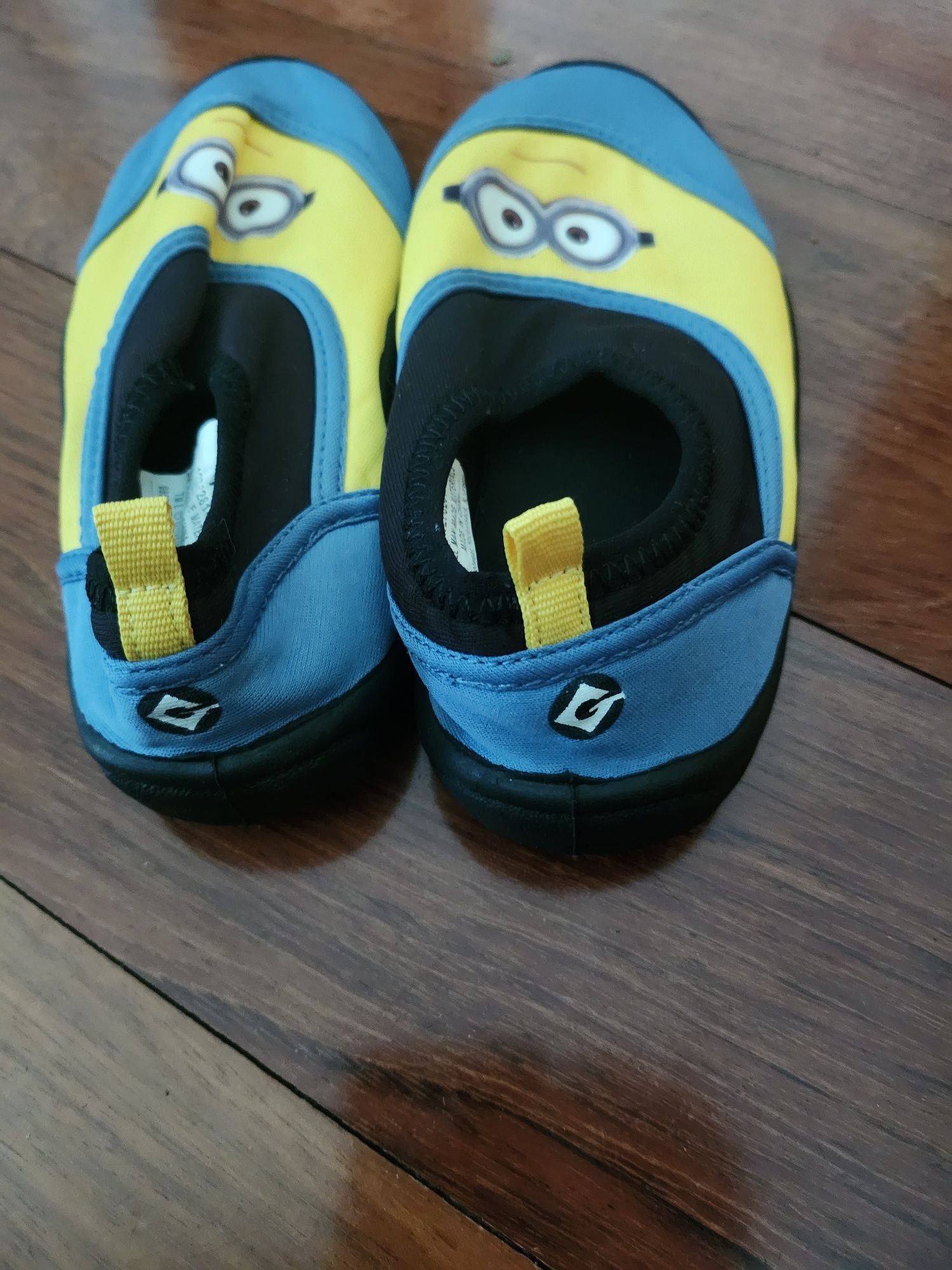 Buty do wody Minionki r 32