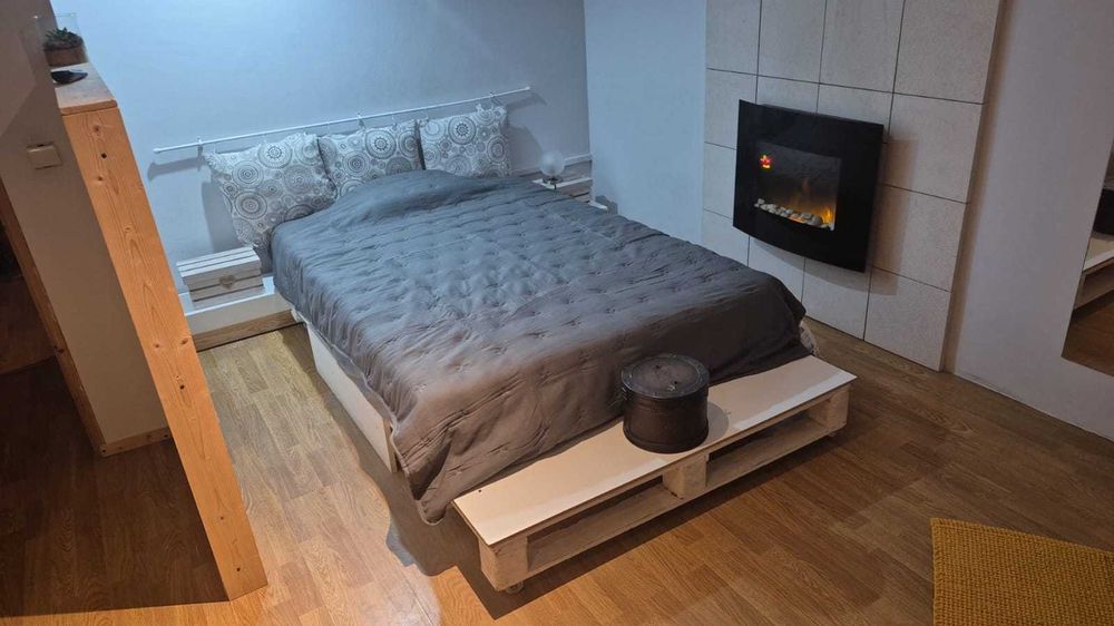 Aluga-se um quarto em Fernão ferro