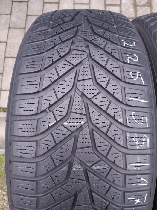 2x Opony Używane Zimowe 225/55R17 Yokohama